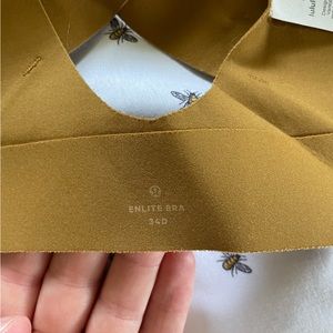 Mustard Lululemon front zip Enlite Bra 34D